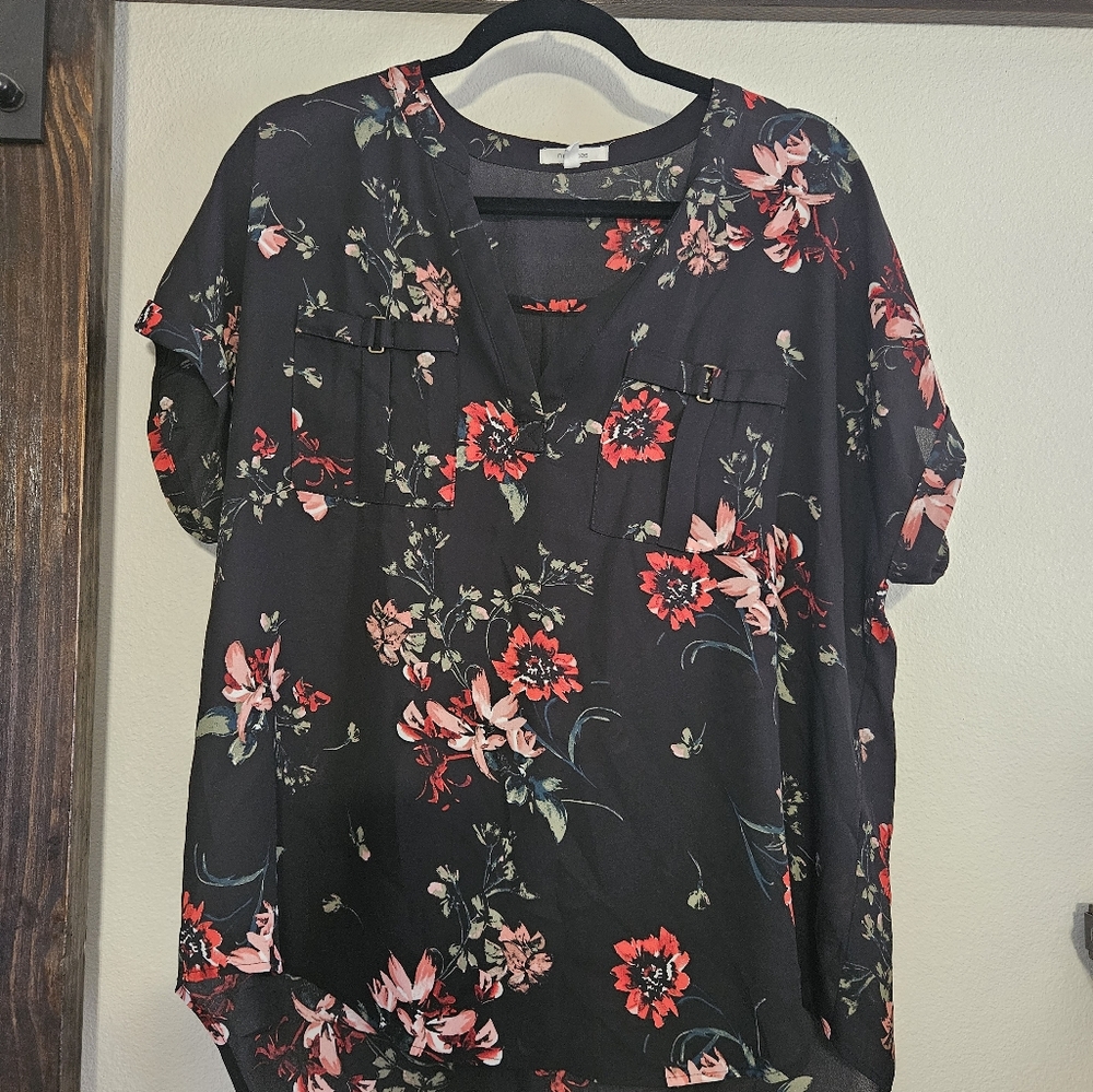 Floral Short Sleeve Blouse